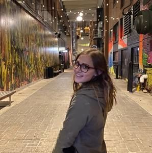 Meet your Posher, Megan